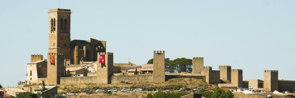 El Diezmo Artajona Exterior photo